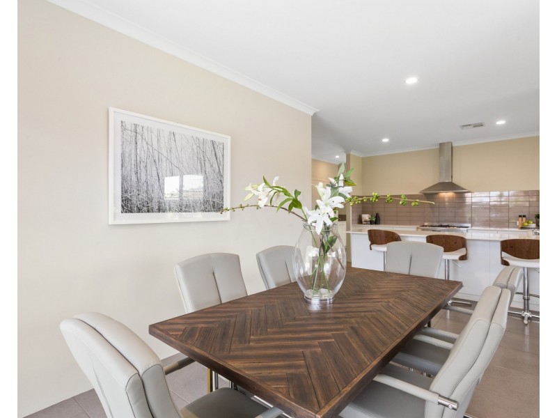 10 Reilly Court, Leeming WA 6149