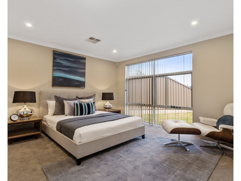 10 Reilly Court, Leeming WA 6149