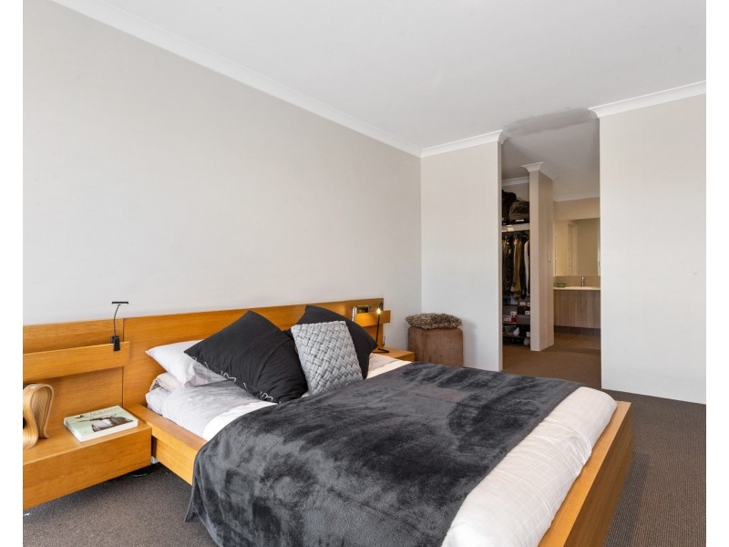 73 Litchfield Circle, Wandi WA 6167