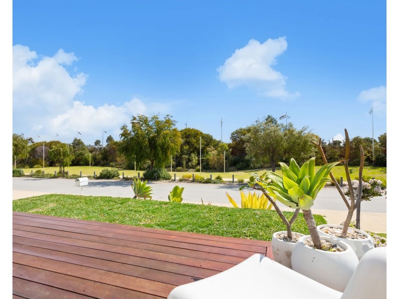 73 Litchfield Circle, Wandi WA 6167