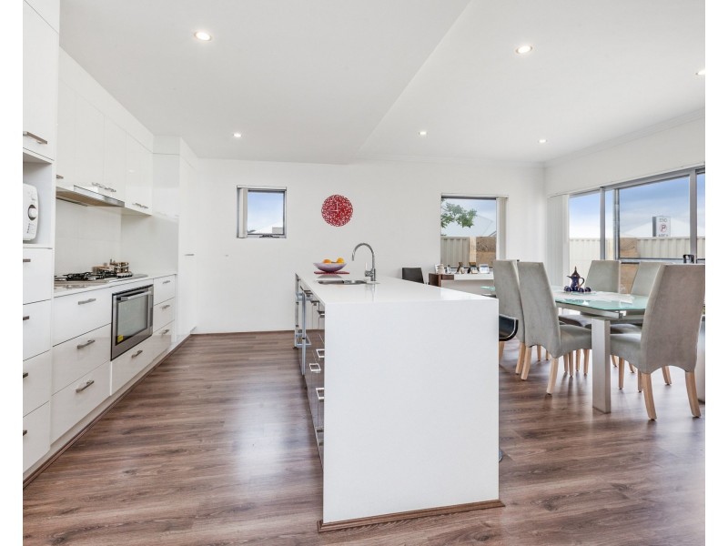 13 Flourish Loop, Atwell WA 6164