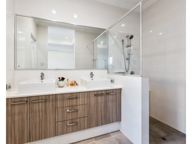 13 Flourish Loop, Atwell WA 6164