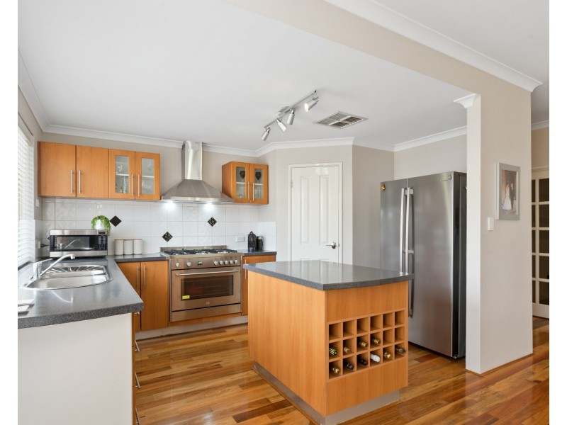 143 Glen Iris Drive, Jandakot WA 6164