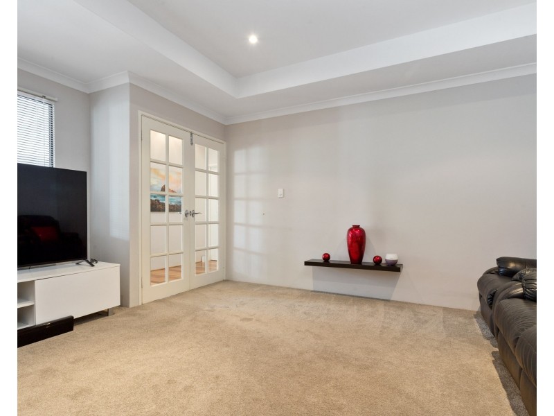 143 Glen Iris Drive, Jandakot WA 6164