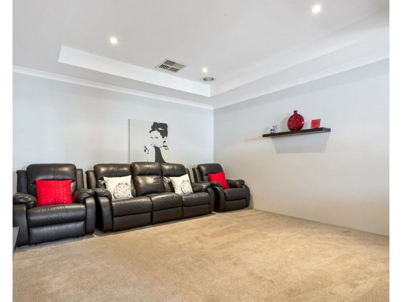 143 Glen Iris Drive, Jandakot WA 6164