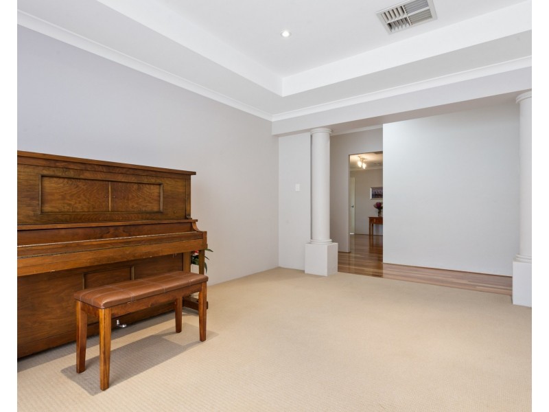 143 Glen Iris Drive, Jandakot WA 6164