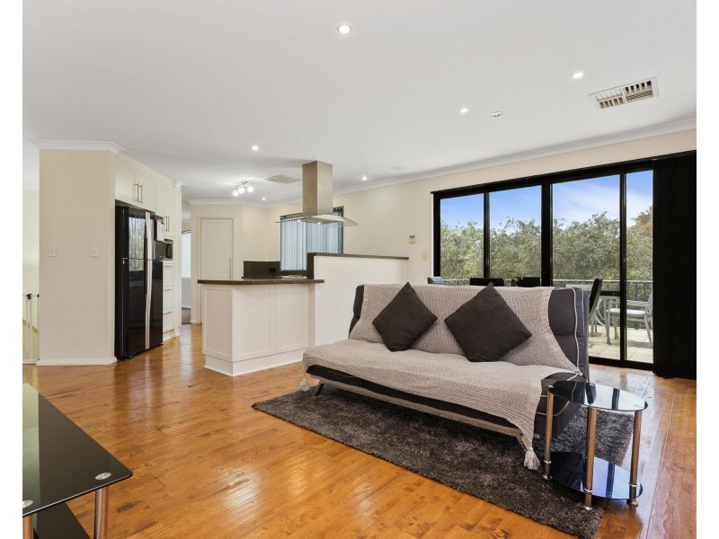 15 Aster Close, Beeliar WA 6164