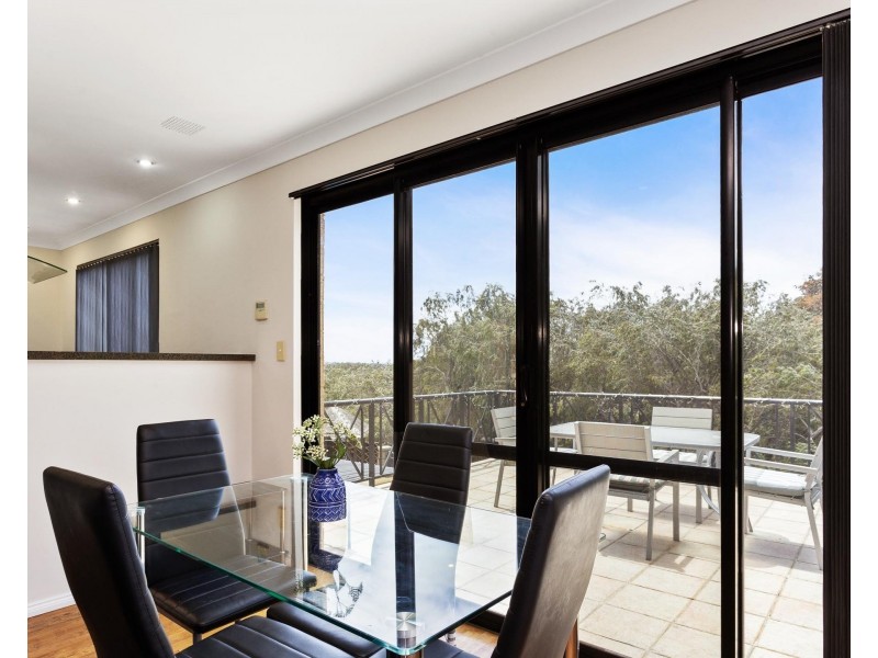 15 Aster Close, Beeliar WA 6164