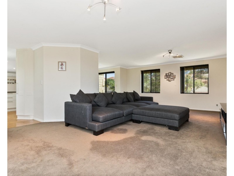 15 Aster Close, Beeliar WA 6164