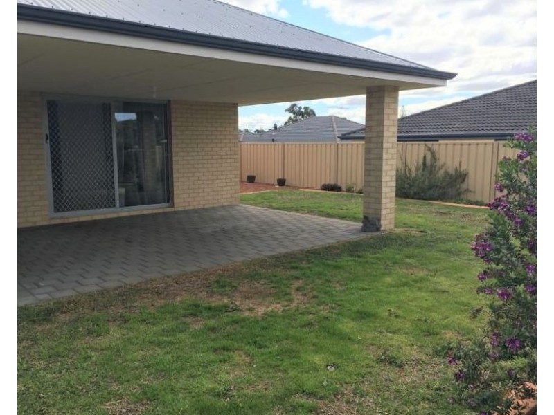 4 Bandy Place, Gosnells WA 6110