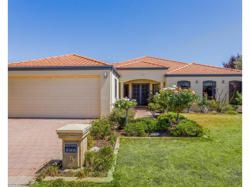 11 Warrego Street, Hammond Park WA 6164