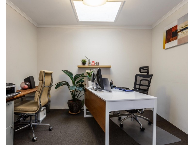 11 Warrego Street, Hammond Park WA 6164