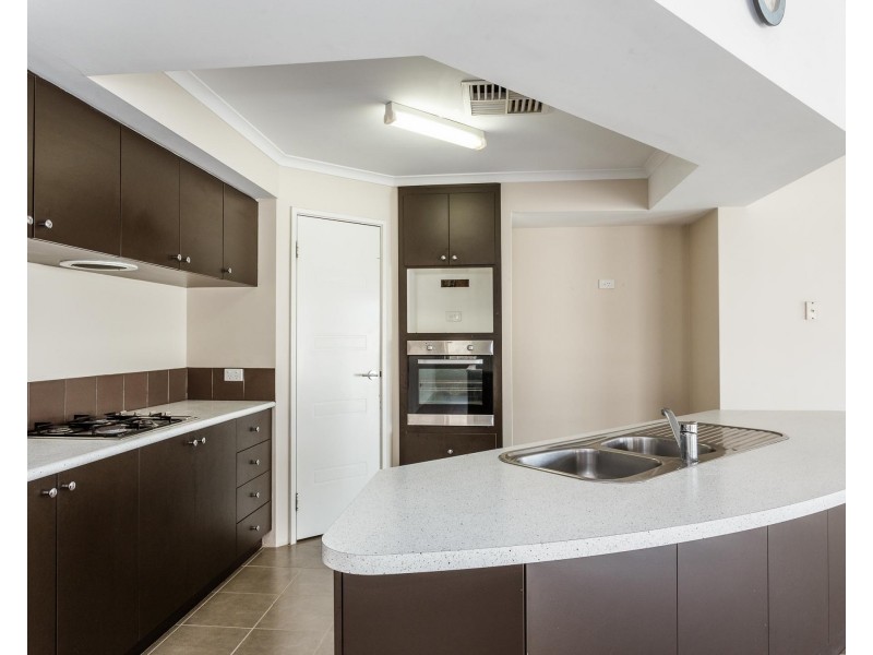 13 Southhaven Green, Success WA 6164