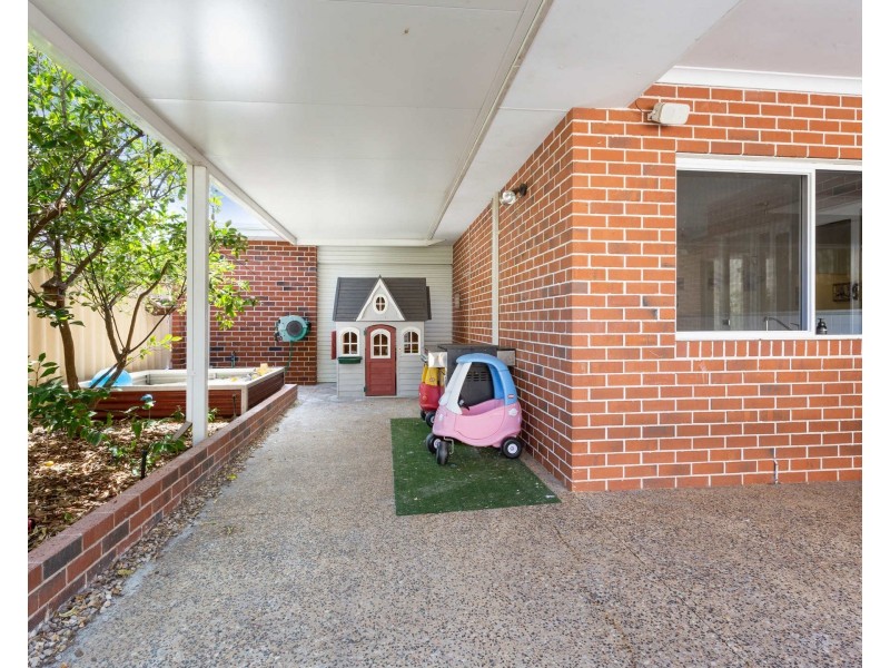 21 Chivalry Way, Atwell WA 6164