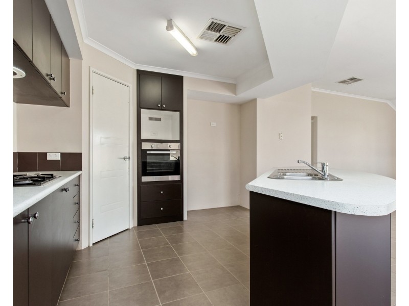 13 Southaven Green, Success WA 6164