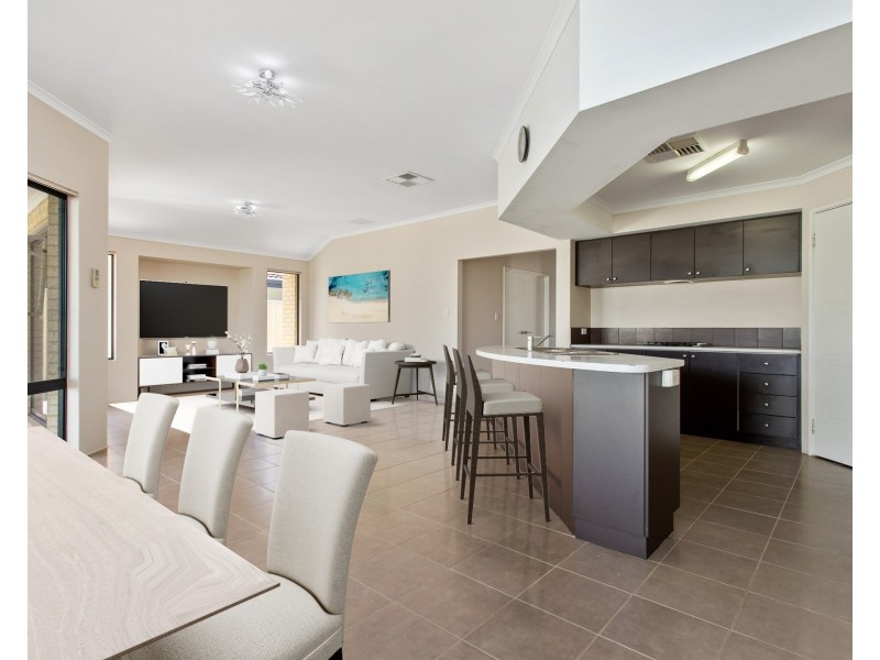 13 Southaven Green, Success WA 6164
