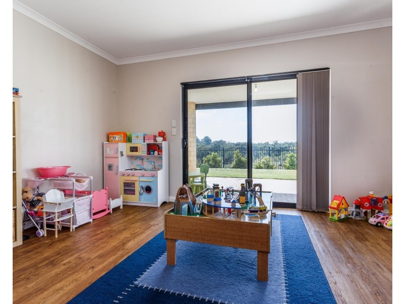 7 Belmore Bend, Aubin Grove WA 6164