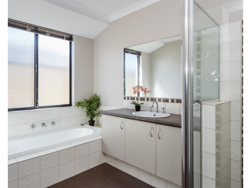 7 Belmore Bend, Aubin Grove WA 6164