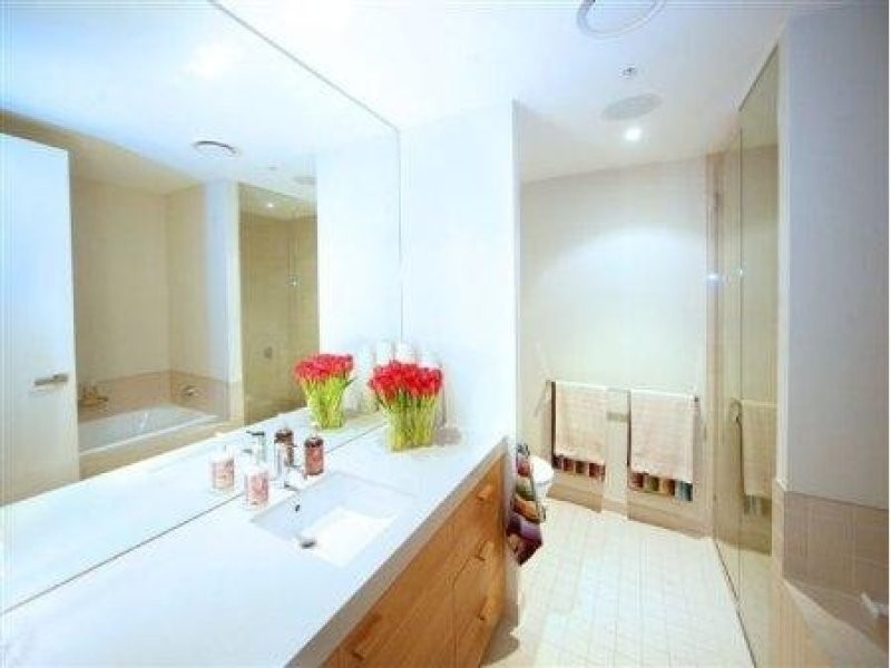 101/2 New Quay Promenade, Docklands VIC 3008