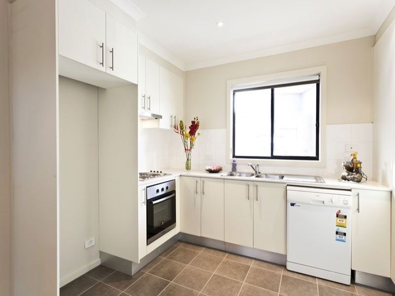 15/27-29 Golden Grove, Springvale South VIC 3172