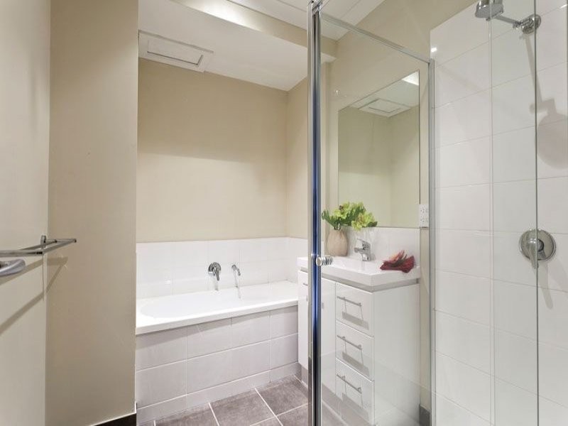 15/27-29 Golden Grove, Springvale South VIC 3172