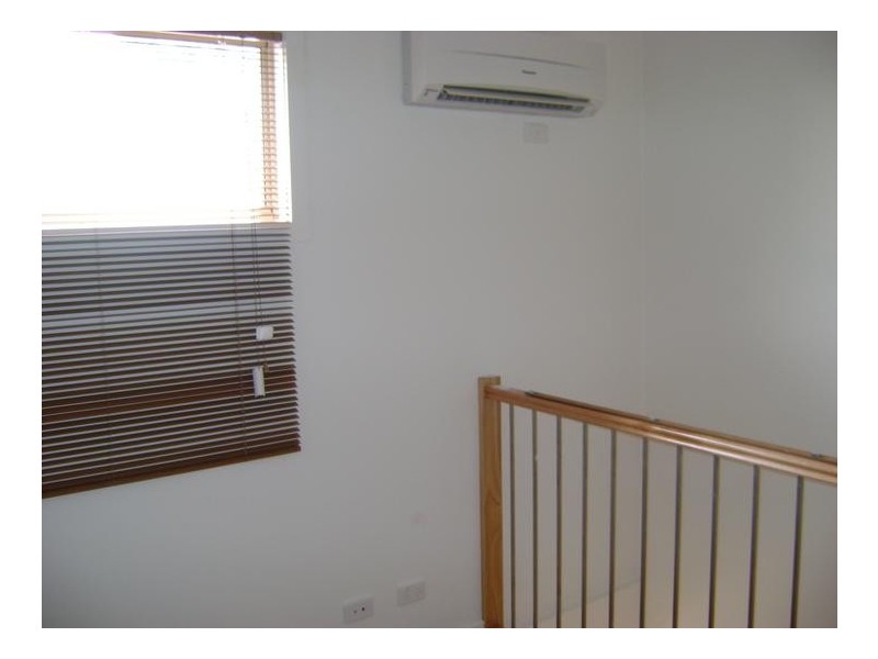 2/45 St Vigeons Road, Reservoir VIC 3073