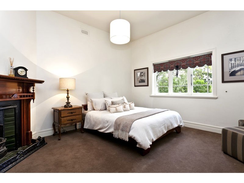 4 Roemer Crescent, Alphington VIC 3078