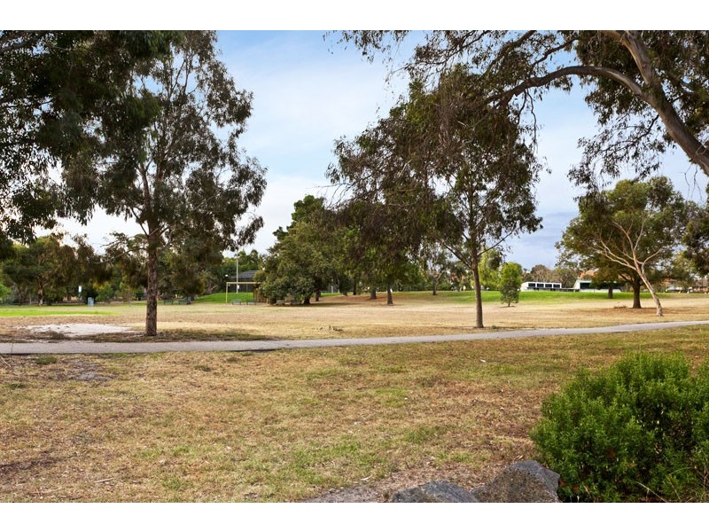 4 Roemer Crescent, Alphington VIC 3078