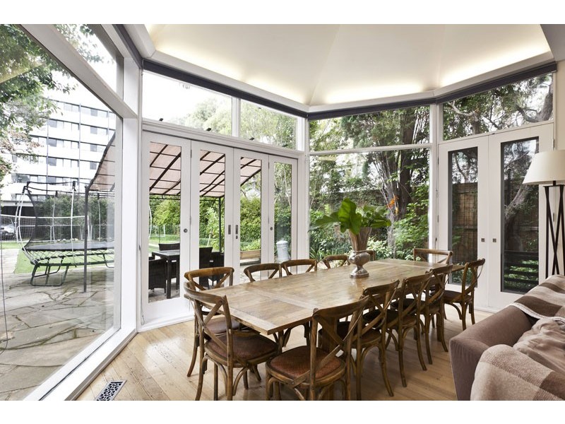 17 Wynnstay Road, Prahran VIC 3181