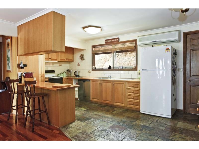 70 Bardwell Drive, Mickleham VIC 3064