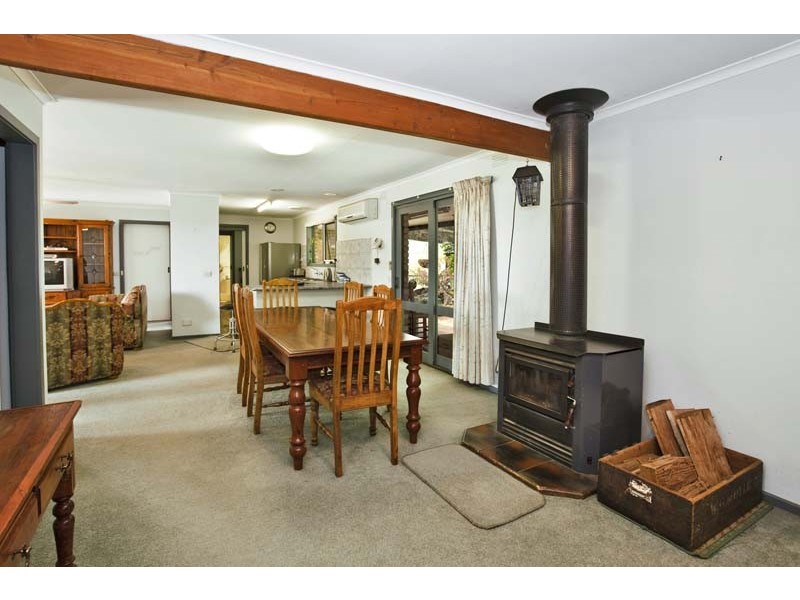 70 Bardwell Drive, Mickleham VIC 3064