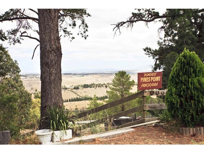 70 Bardwell Drive, Mickleham VIC 3064