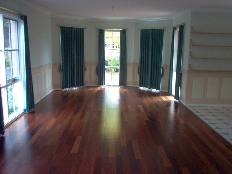 1/14 Broad Street, Greensborough VIC 3088