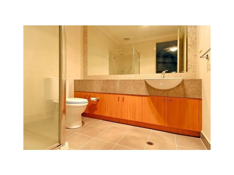 18/97 Brickworks Drive, Brunswick VIC 3056