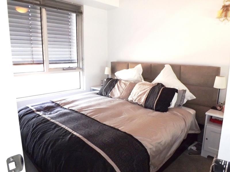 908/1 Bouverie Street, Carlton VIC 3053