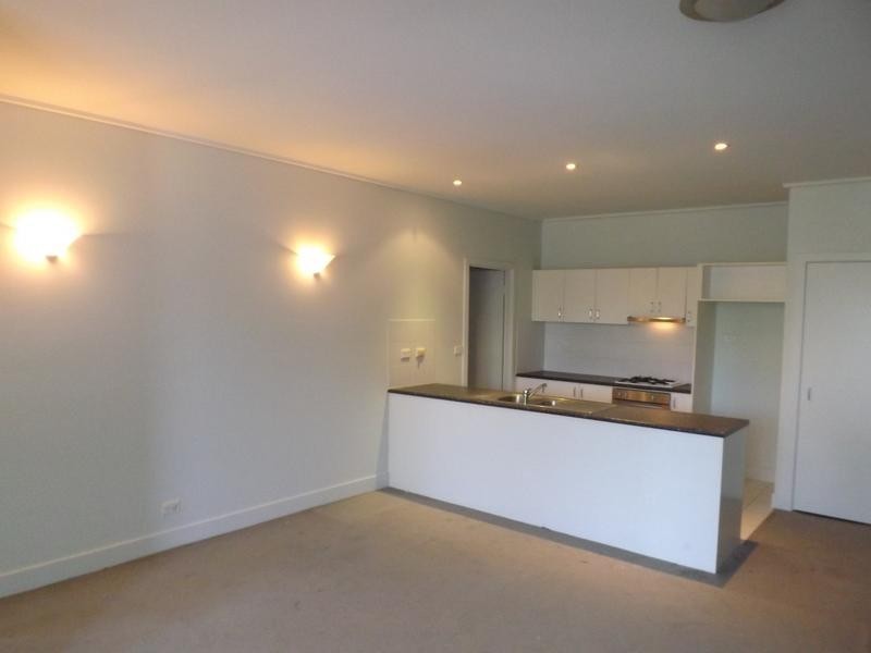 2/2 Macarthur Road, Parkville VIC 3052