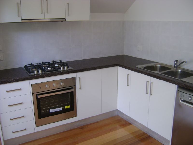 2/45 St Vigeons Road, Reservoir VIC 3073