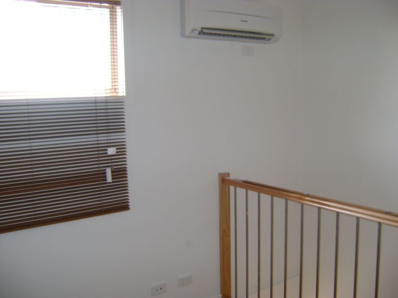 2/45 St Vigeons Road, Reservoir VIC 3073