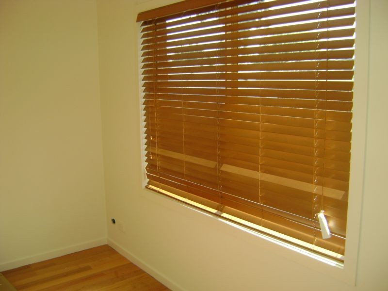 2/45 St Vigeons Road, Reservoir VIC 3073