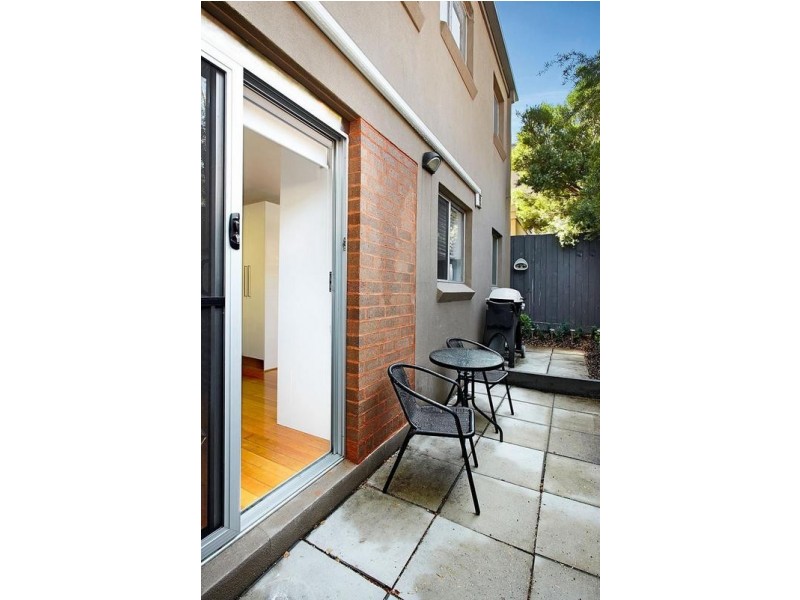 14/68 Hopetoun Avenue, Brunswick West VIC 3055