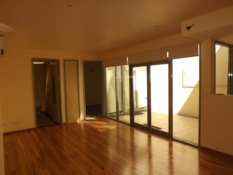 5/8 Court House Place, Carlton VIC 3053