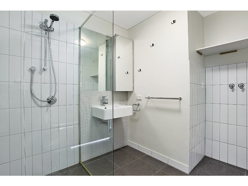 204/20 Reeves Street, Carlton VIC 3053