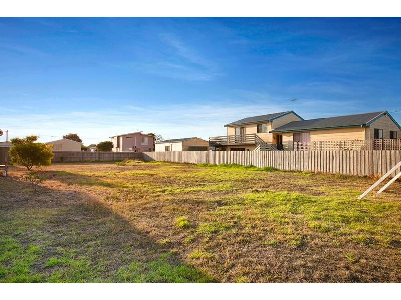 10 Tampa Road, Cape Woolamai VIC 3925