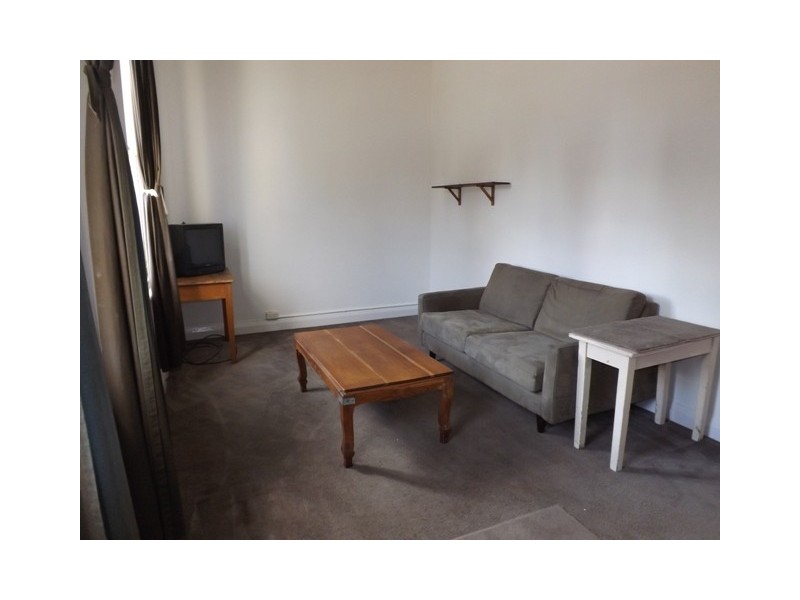 rear/108 Rathdowne Street, Carlton VIC 3053