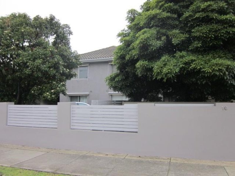 1/10 Loeman Street, Essendon VIC 3040