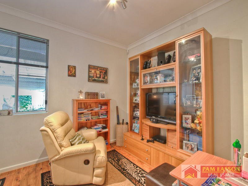 6 Oatlands Crescent, Oatlands NSW 2117