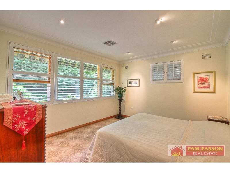 10 Wyoming Ave, Oatlands NSW 2117