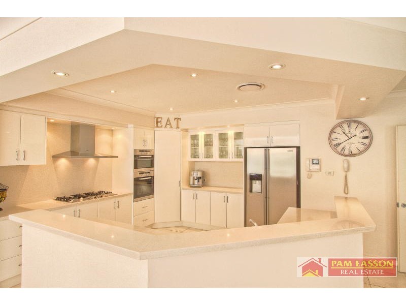 15 Alanas Ave, Oatlands NSW 2117