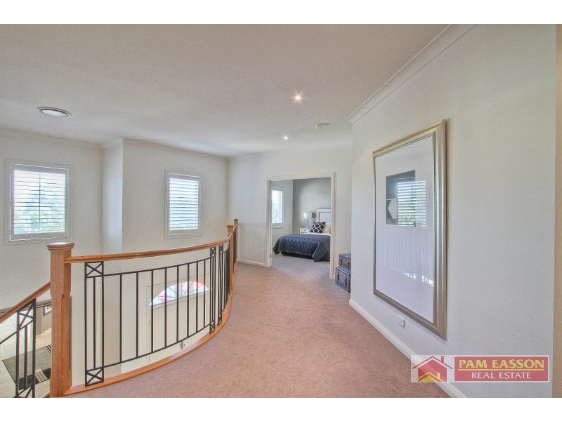 15 Alanas Ave, Oatlands NSW 2117