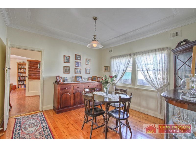 12 Rippon Ave, Dundas NSW 2117